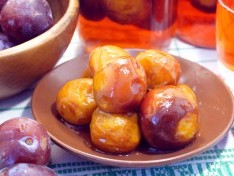 Сливы в сиропе на зиму - рецепт