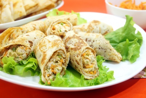 Блины с курицей и морковью по-корейски