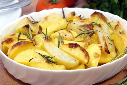 Картофель в духовке со сливочным маслом без майонеза