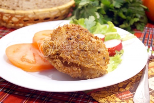 Жареные куриные бедра с хрустящей корочкой