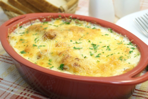 Куриные грудки в духовке в сливочном соусе