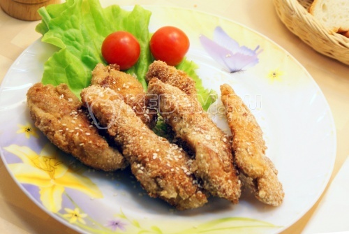 Куриные грудки в панировке