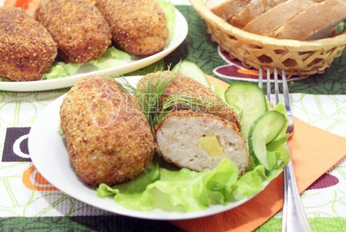 Куриные котлеты с сыром