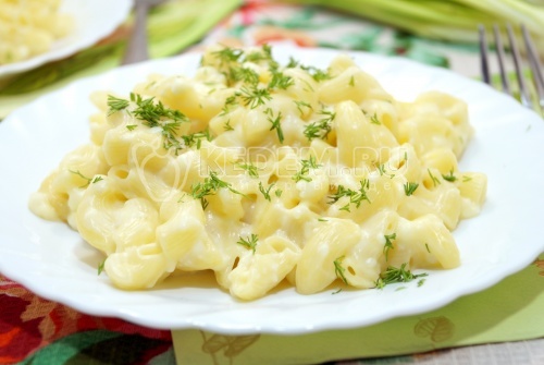 Макароны в сырном соусе