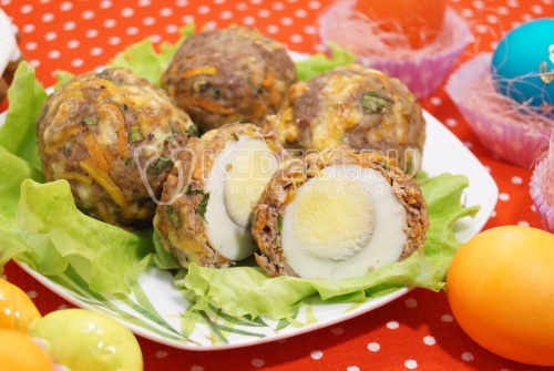 Мясные зразы с яйцом