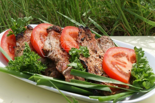 Мясо на гриле с кинзой