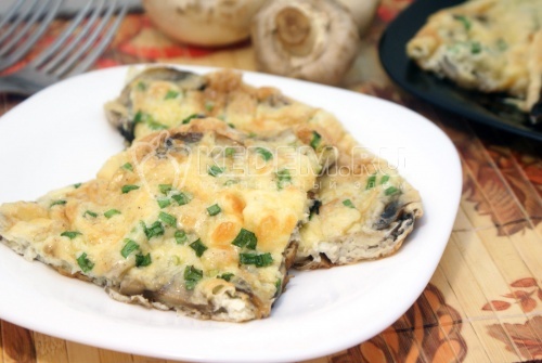 Омлет с грибами и сыром