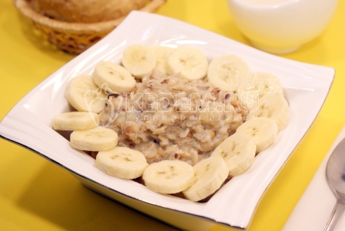 Овсяная каша с бананом