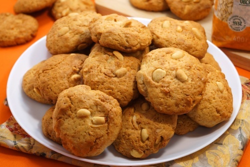 Овсяное печенье с арахисом