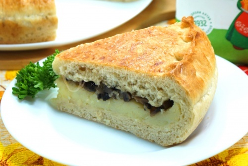 Пирог с картофелем и грибами