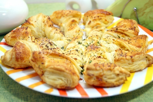 Пирог Завитушка с сыром и зеленью