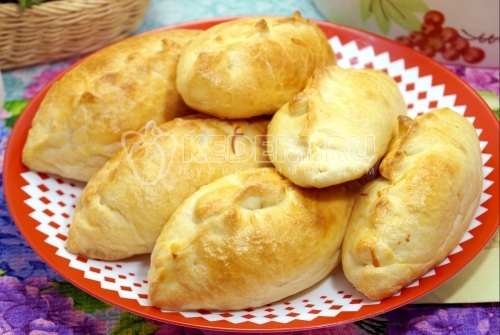 Пирожкии с курицей и сыром
