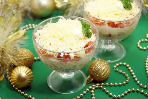 Салат с копченой курицей Восторг