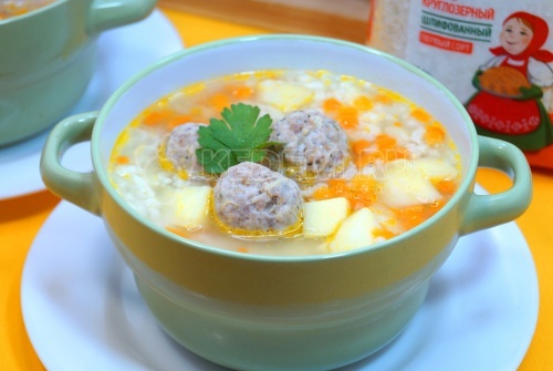 Суп с фрикадельками и рисом