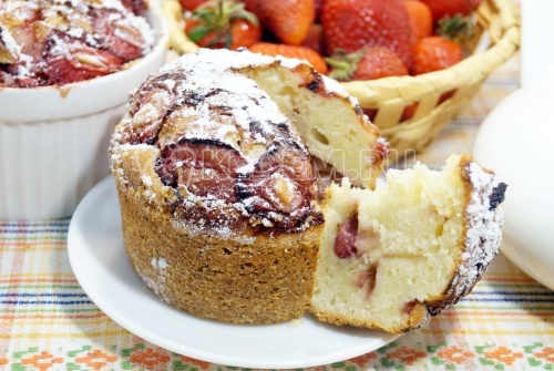 Кекс с клубникой Арчи