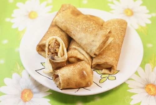 Блины с капустой и грибами