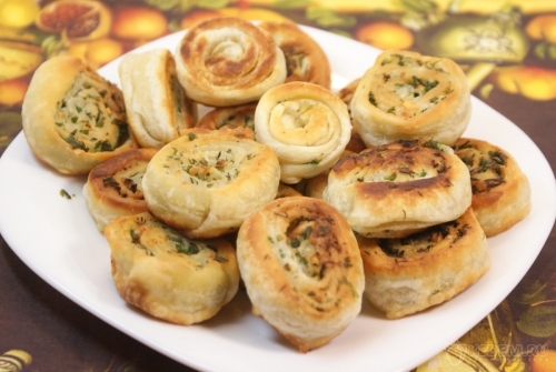 Чесночные рулетики
