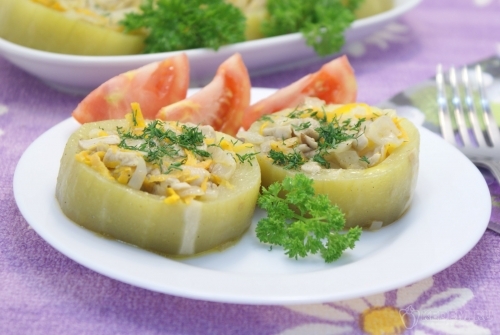 Фаршированные кабачки в духовке
