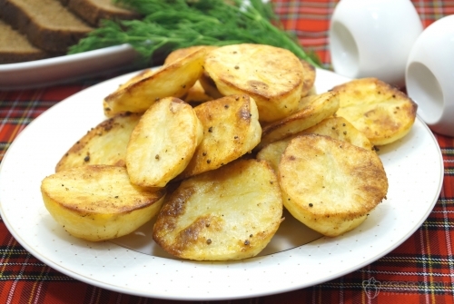 Картофель запеченный в духовке