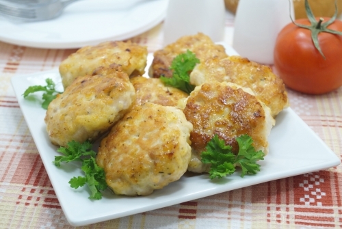 Рубленные котлеты из курицы с сыром