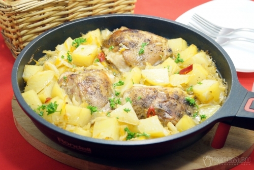 Курица с капустой
