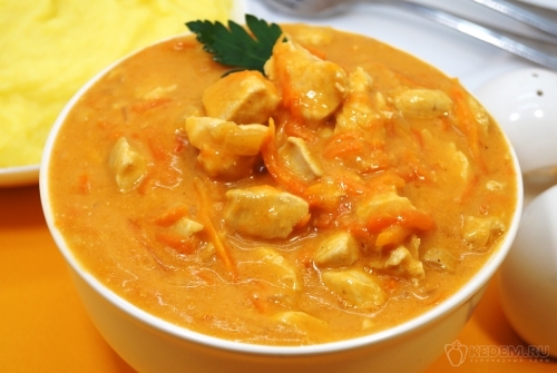 Куриный гуляш