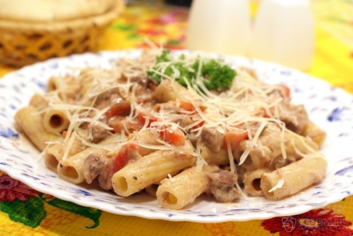 Макароны с мясом и овощами