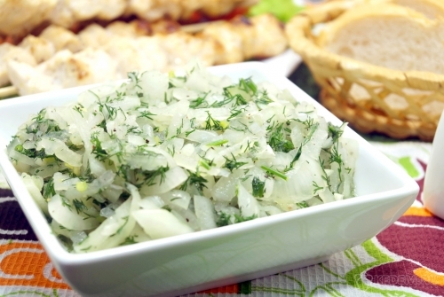 Маринованный лук к шашлыку