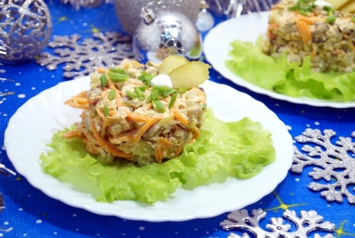 Новогодний салат Наслаждение