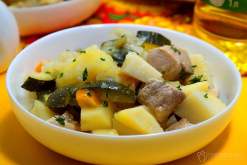 Овощное рагу с мясом и картошкой