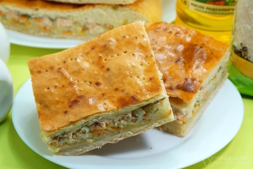 Пирог с горбушей и рисом