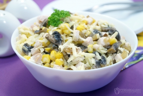 Салат с грибами Очарование