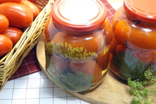 Самые вкусные маринованные помидоры на зиму