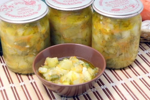 Тушеные кабачки с овощами на зиму