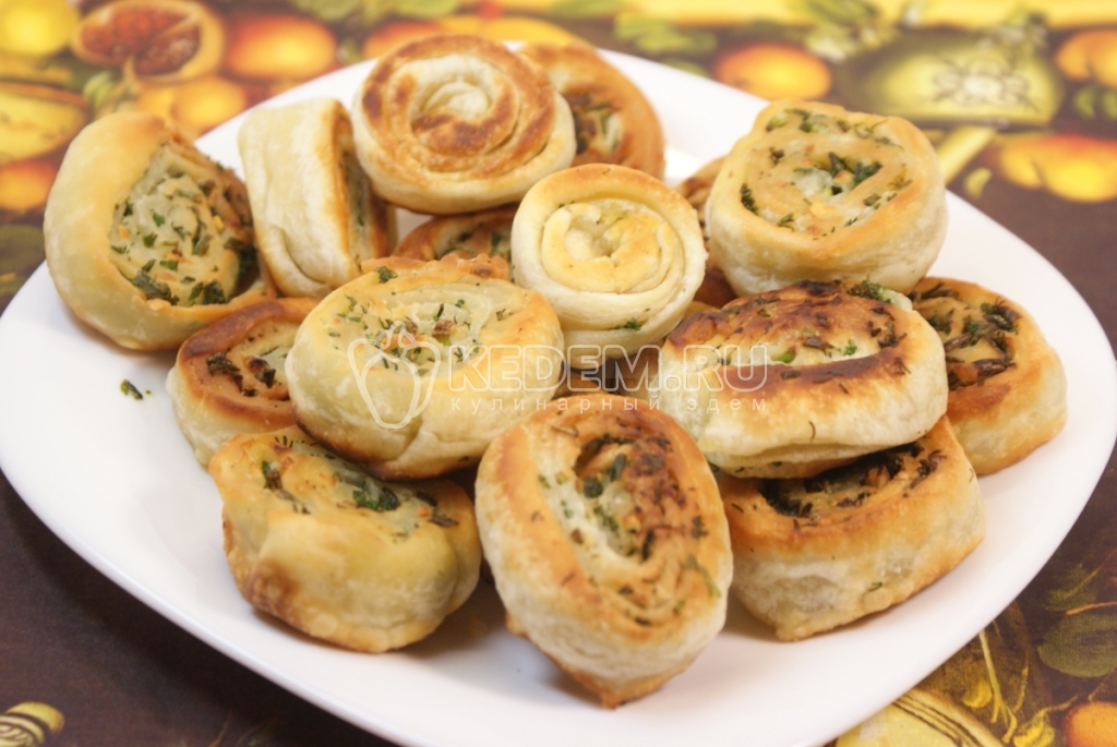 Чесночные рулетики