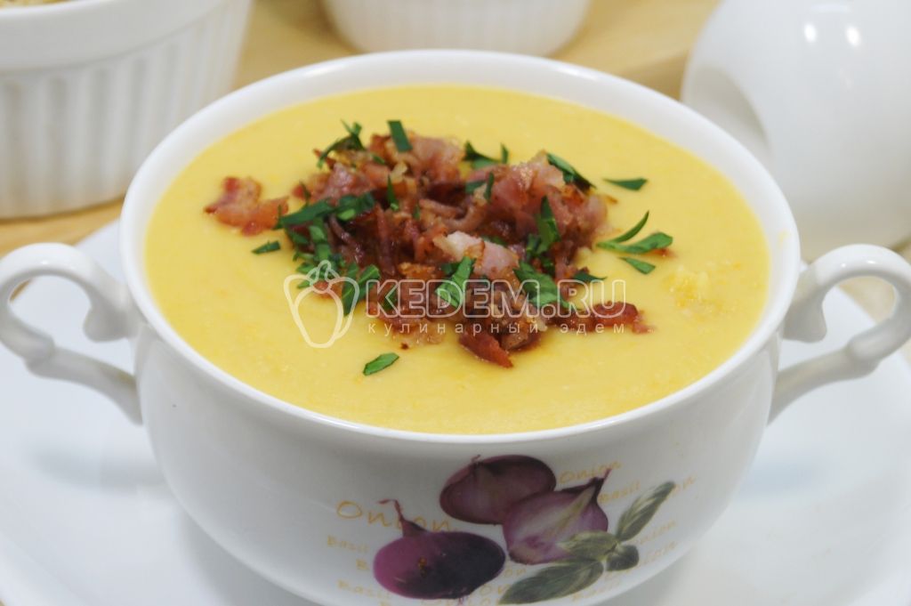 Гороховый суп-пюре с беконом