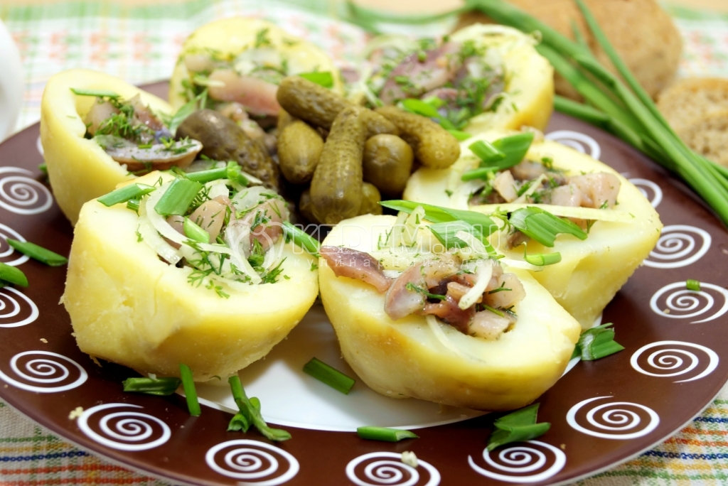 Картофель с селёдкой