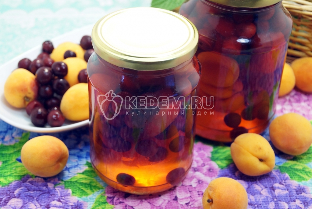 Компот из вишни и абрикосов на зиму