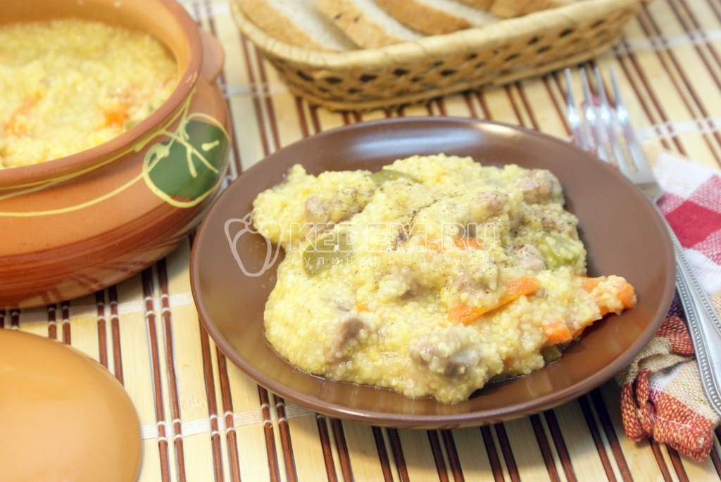 Кукурузная каша с мясом по-деревенски