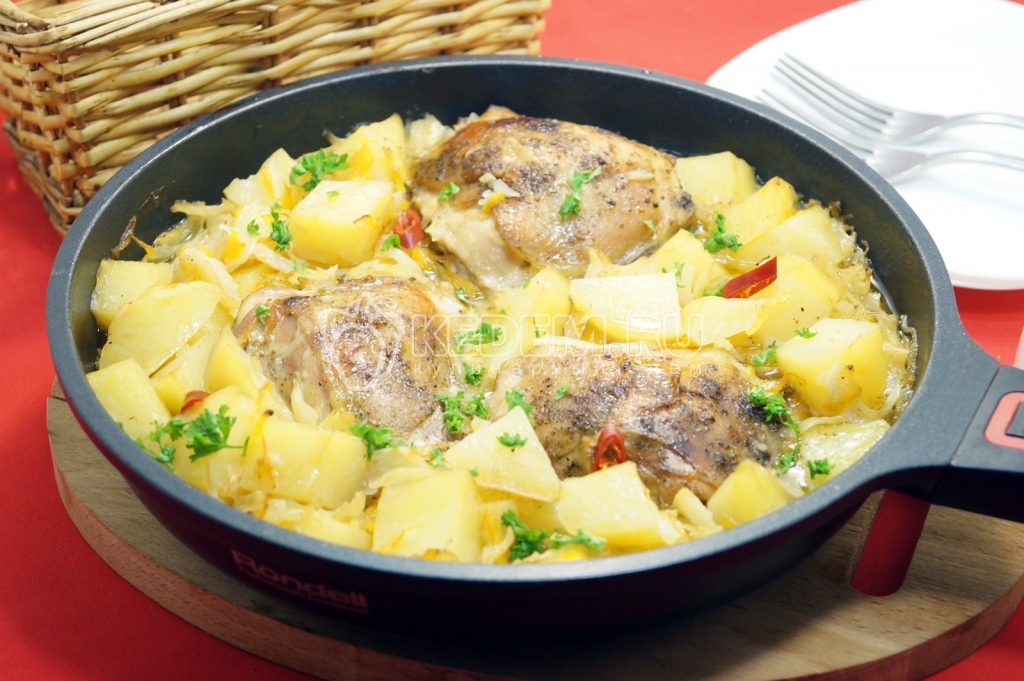 Курица с капустой