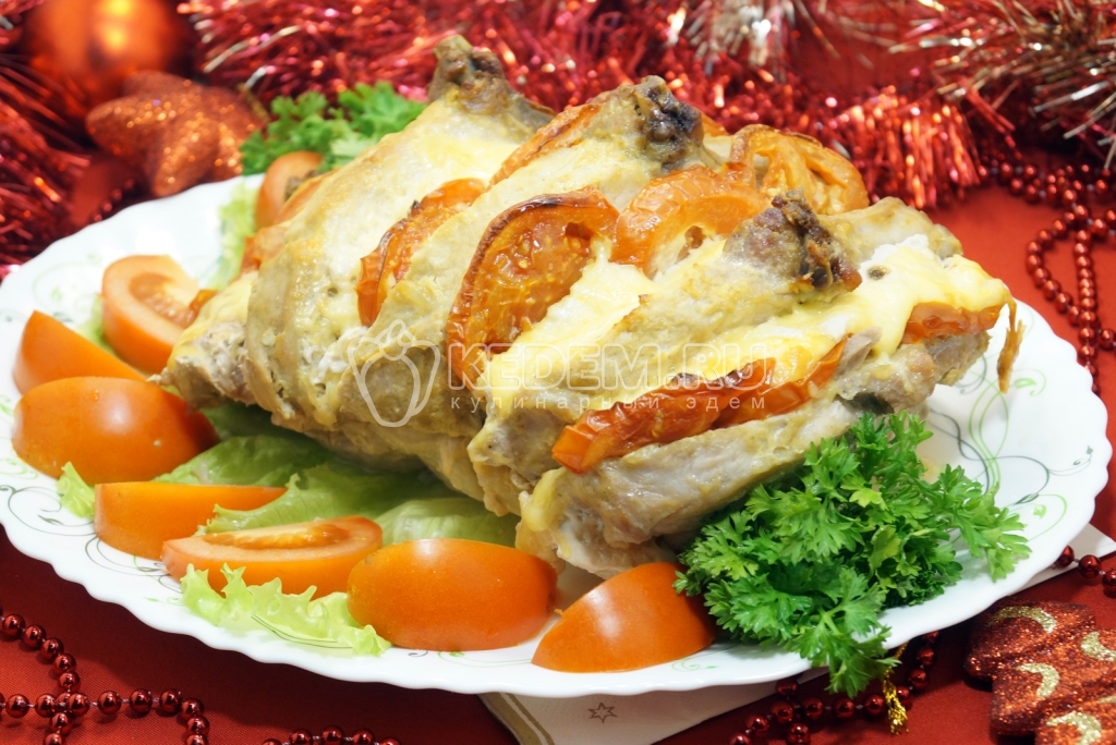 Мясо с помидорами и сыром Новый год