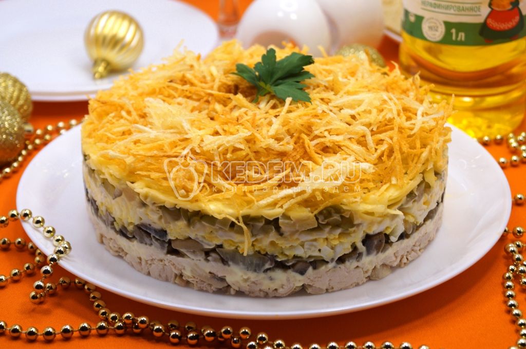 Новогодний салат с картофелем пай