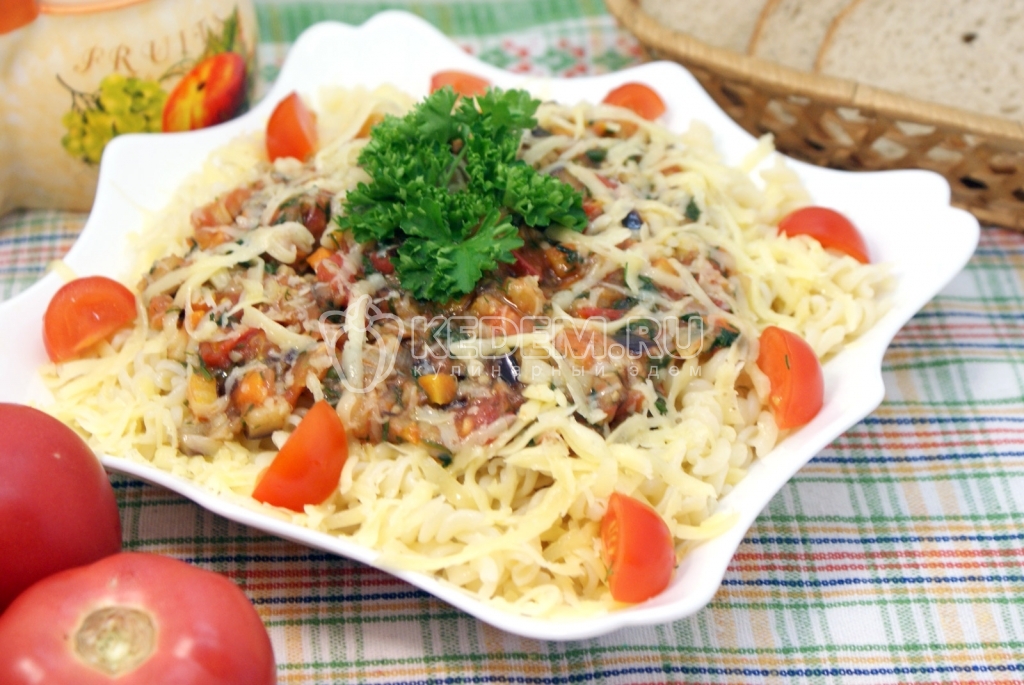 Овощи с макаронами и сыром