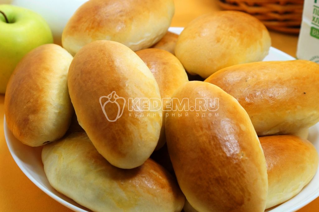 Пирожки с яблоками в духовке