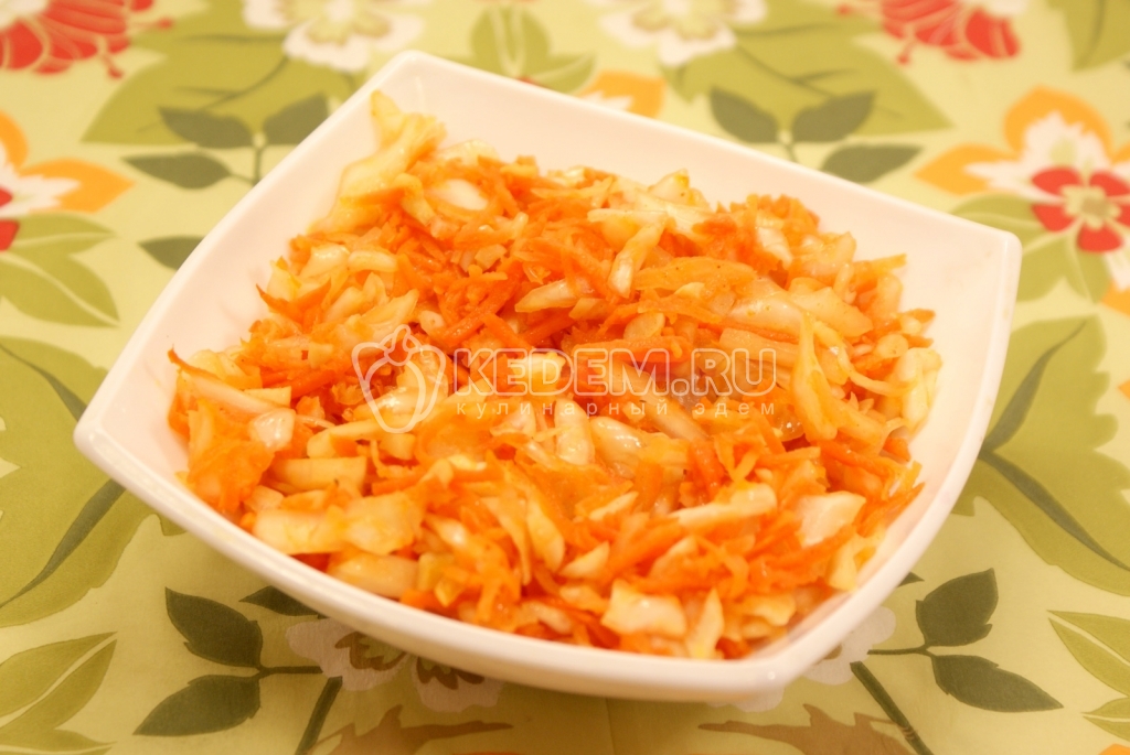 Салат из капусты с морковью и уксусом