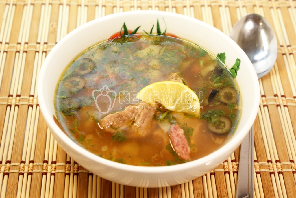 Солянка сборная мясная