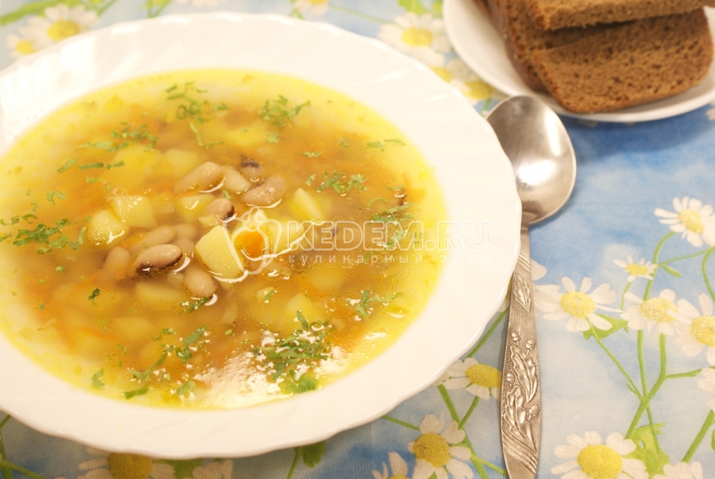 Суп с фасолью