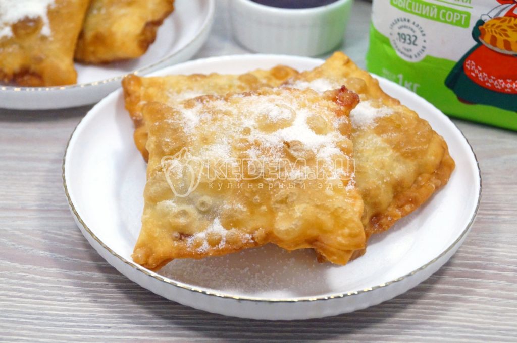 Вишневые пирожки