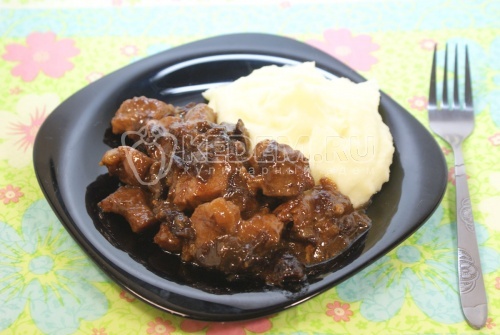 Мясо с черносливом