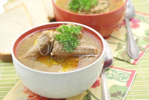 Ребрышки тушеные с овощами